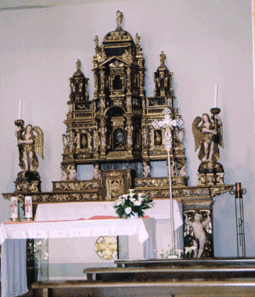  Menzago Sant'Eurosia altare