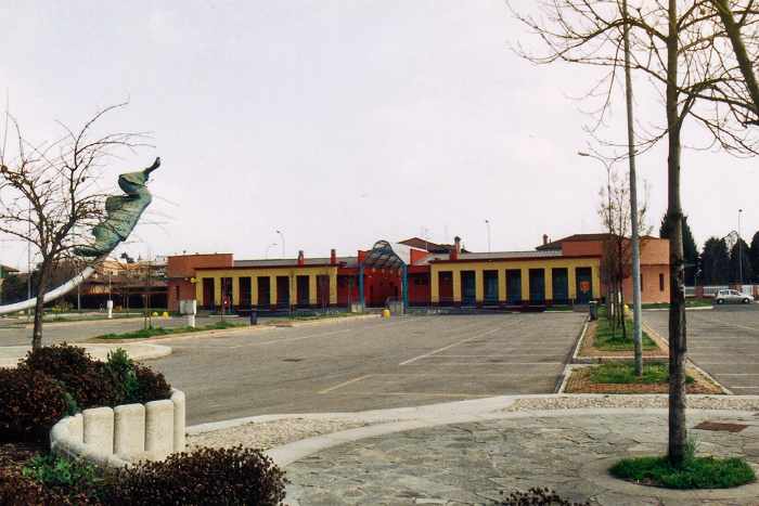 Origgio_piazza_mercato