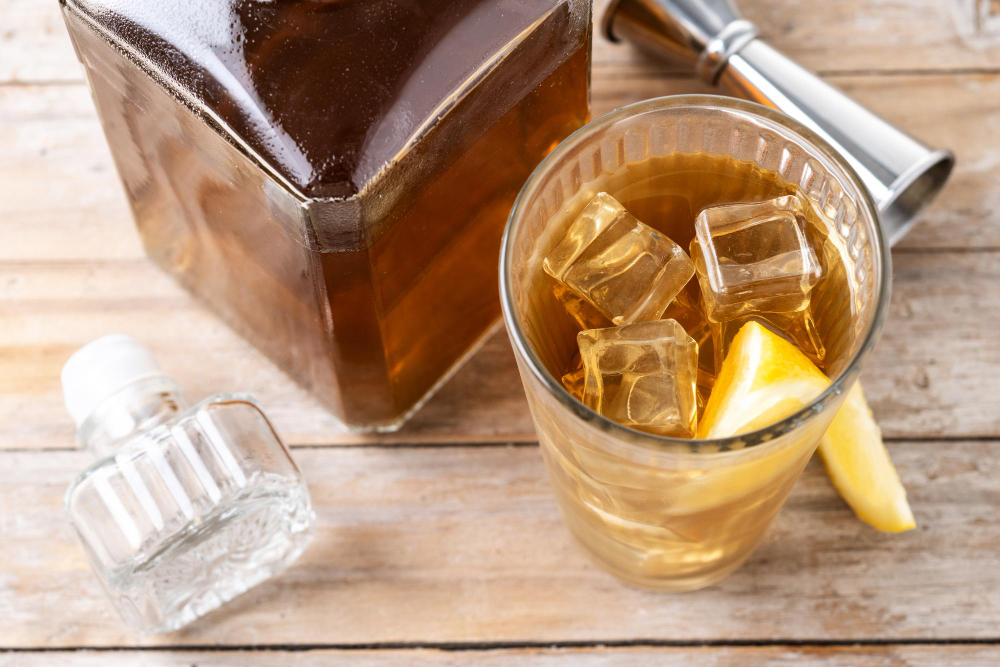 Amaretto di Saronno: ingredienti, prezzi, gradazione e cocktail